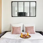 Bluestay 22 - Superb studio in Paris